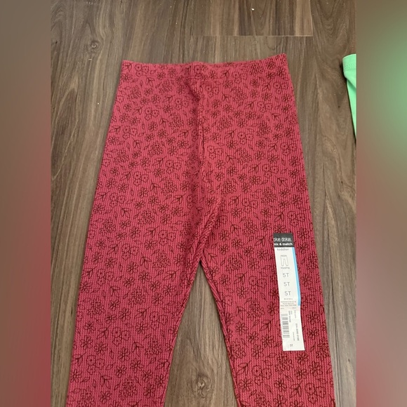 Okie Dokie Burgundy floral Patterned and Green Leggings size 5T-NWT - Picture 4 of 4
